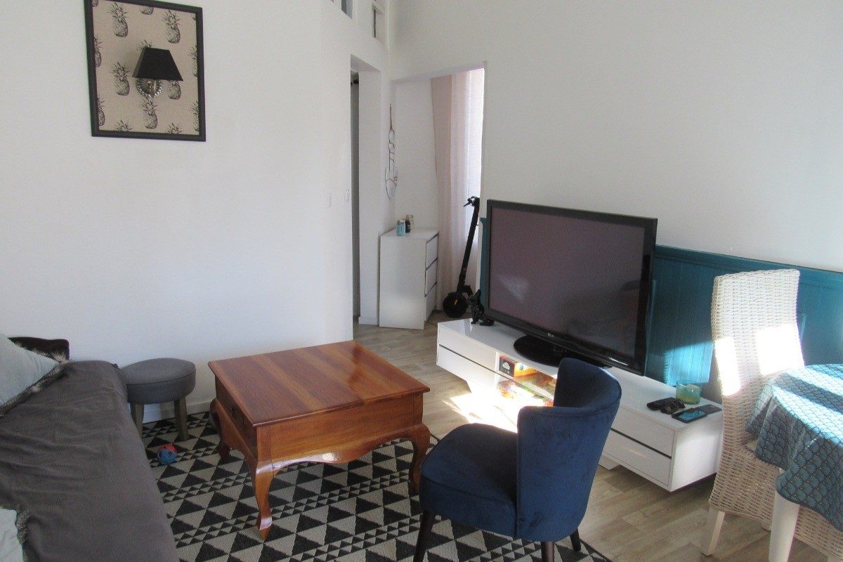 290510 – Séjour coin salon