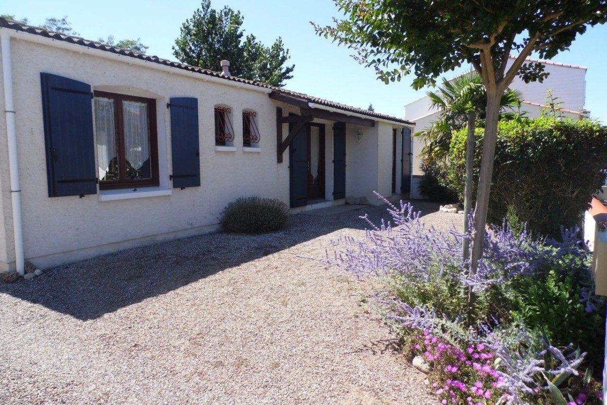 195104 – Façade avant