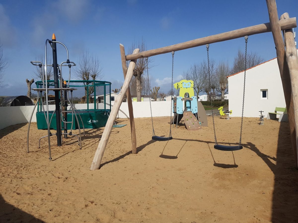 Camping Le Pré des Sables_L’Aiguillon La Presqu’Ile_Parc de jeux