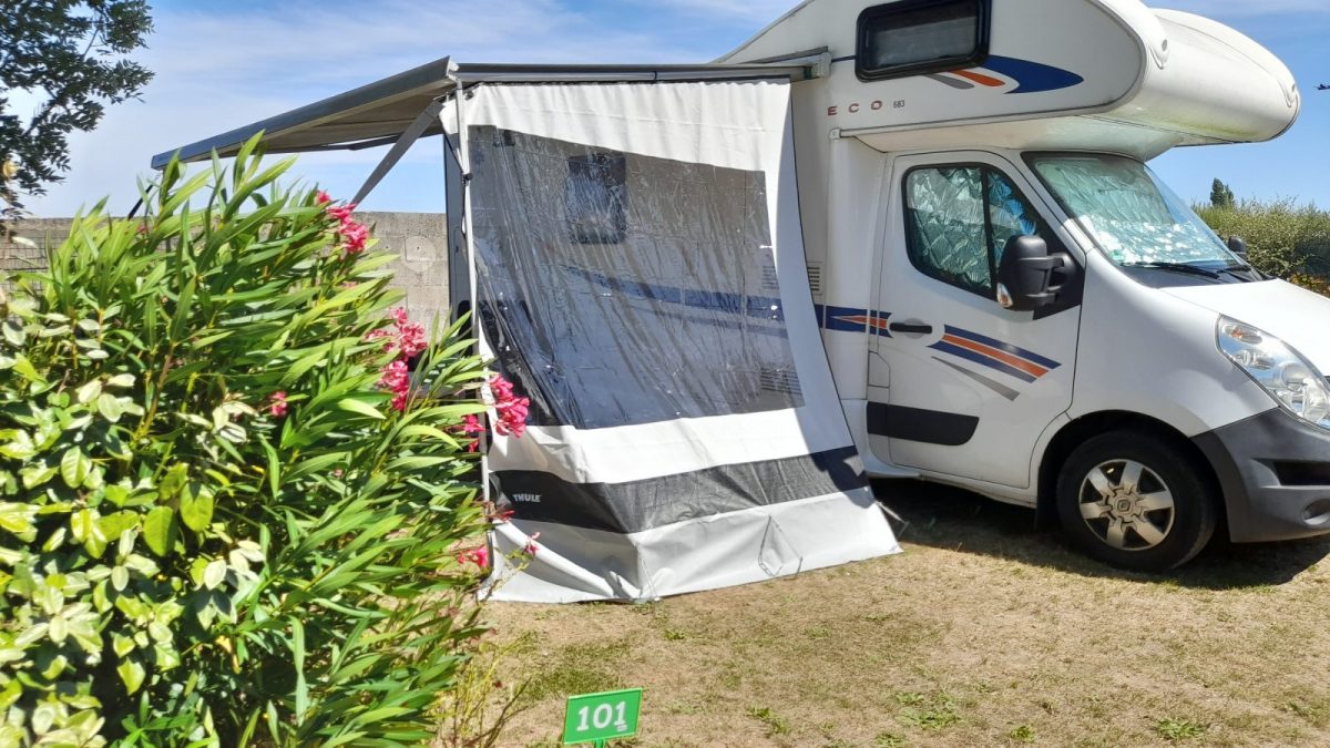 Camping Le Pré des Sables_L’Aiguillon La Presqu’Ile_Emplacement camping car