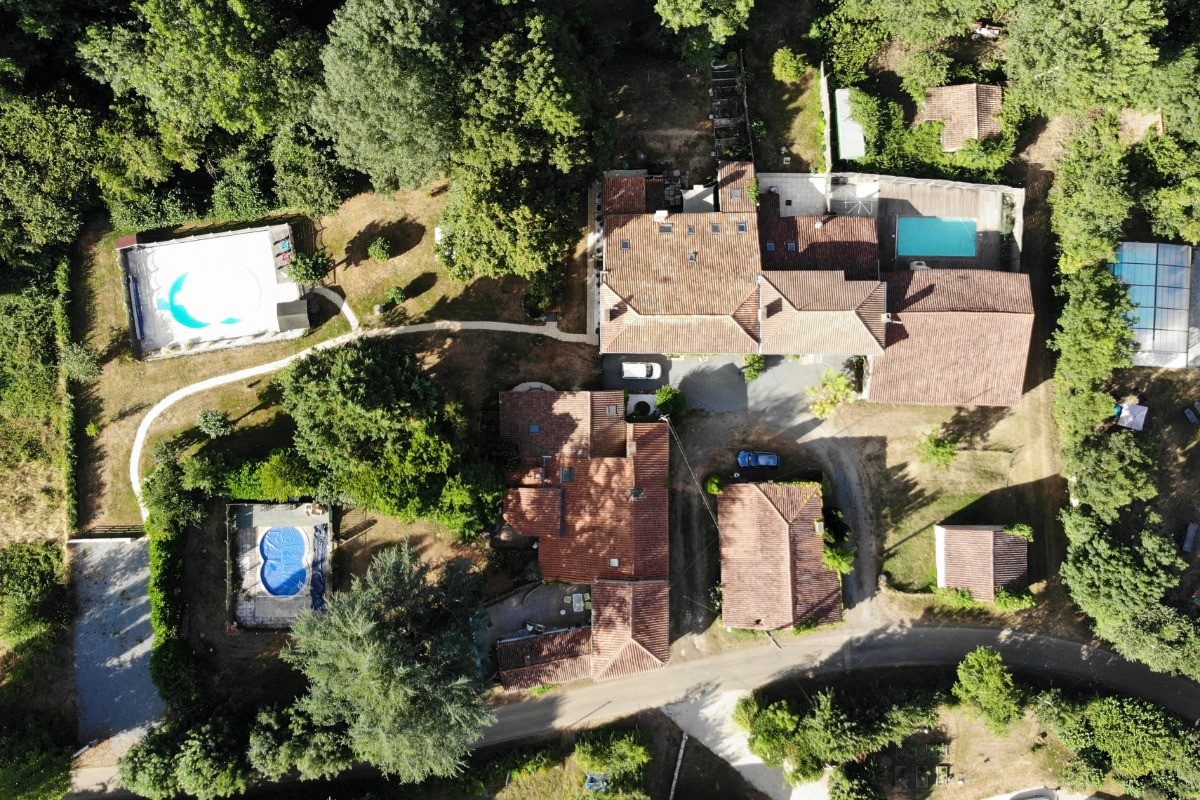 214054 –