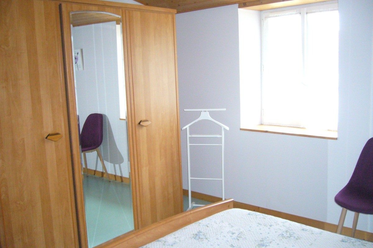 53746 – Chambre fenêtre