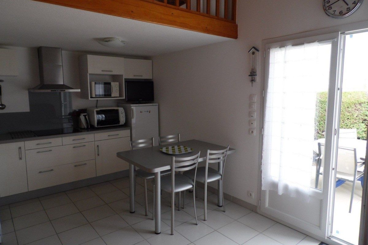 264272 –