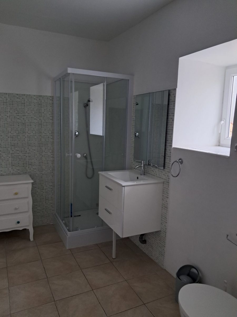 425764 – Salle d&rsquo;eau étage