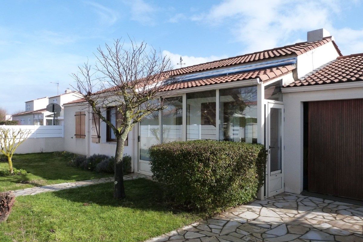 252079 – Devanture de la maison