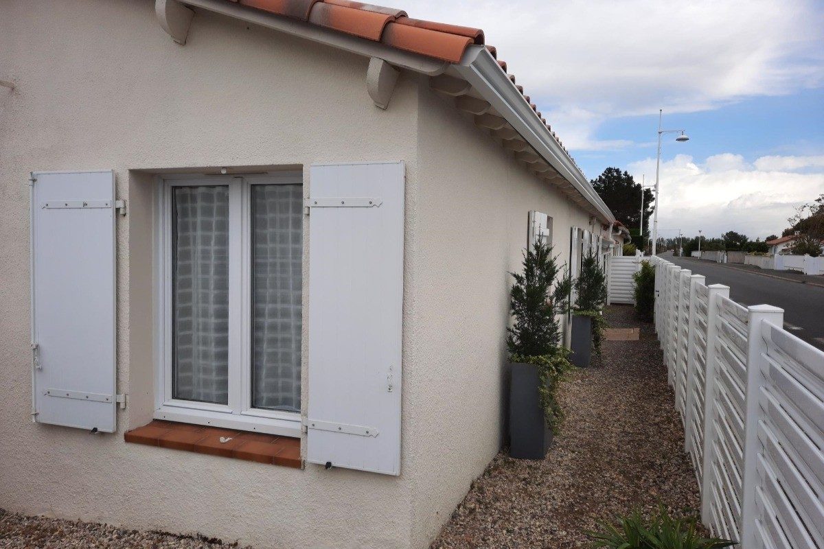 295068 –