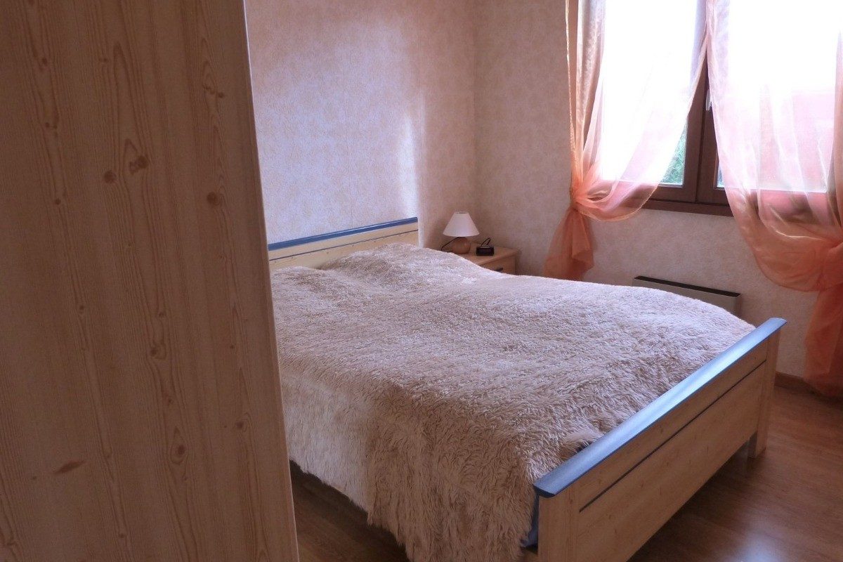 252083 – Chambre 1