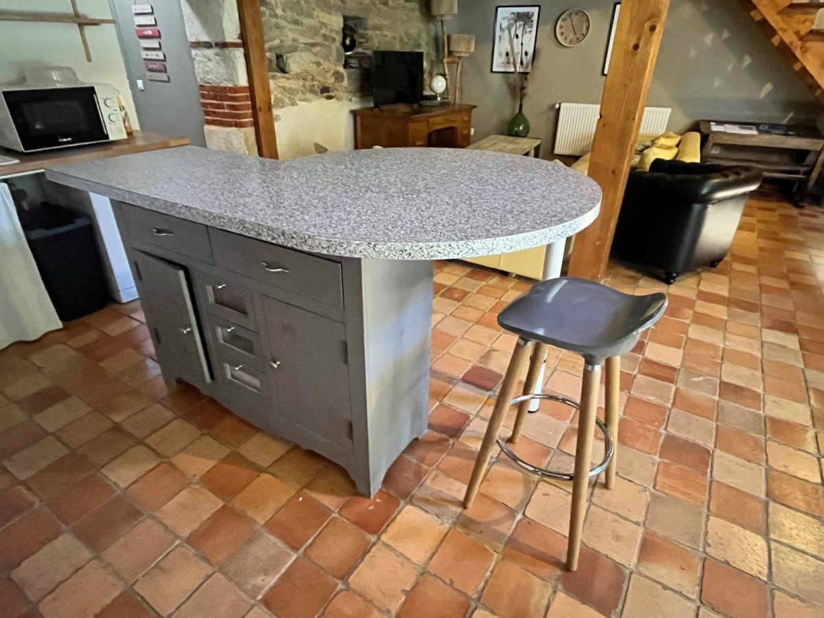 390669 – ILOT CUISINE