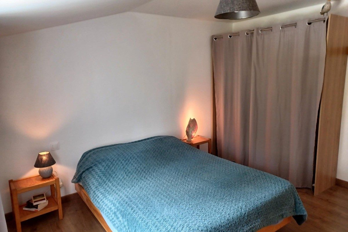 345692 – Chambre lit en 140
