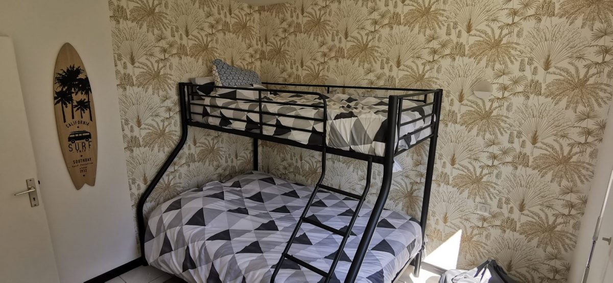 411398 – Chambre 3