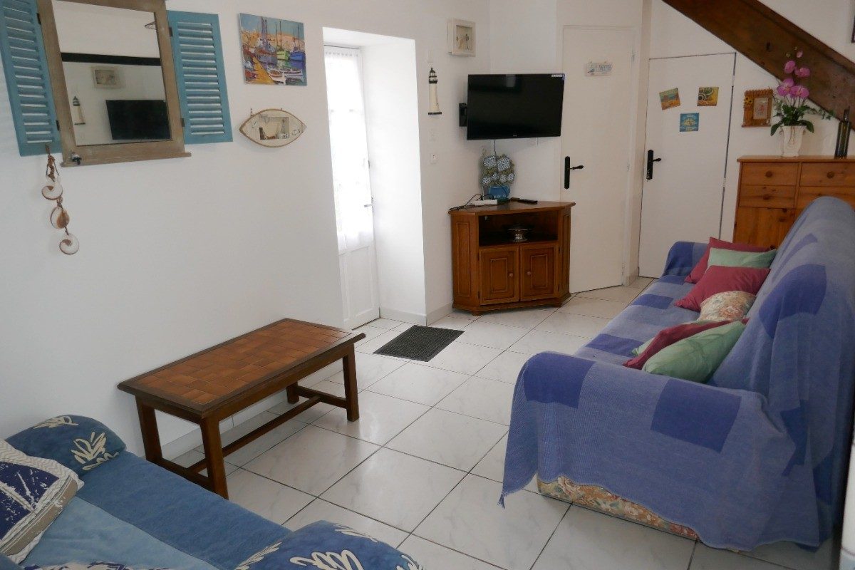 165407 – Salon
