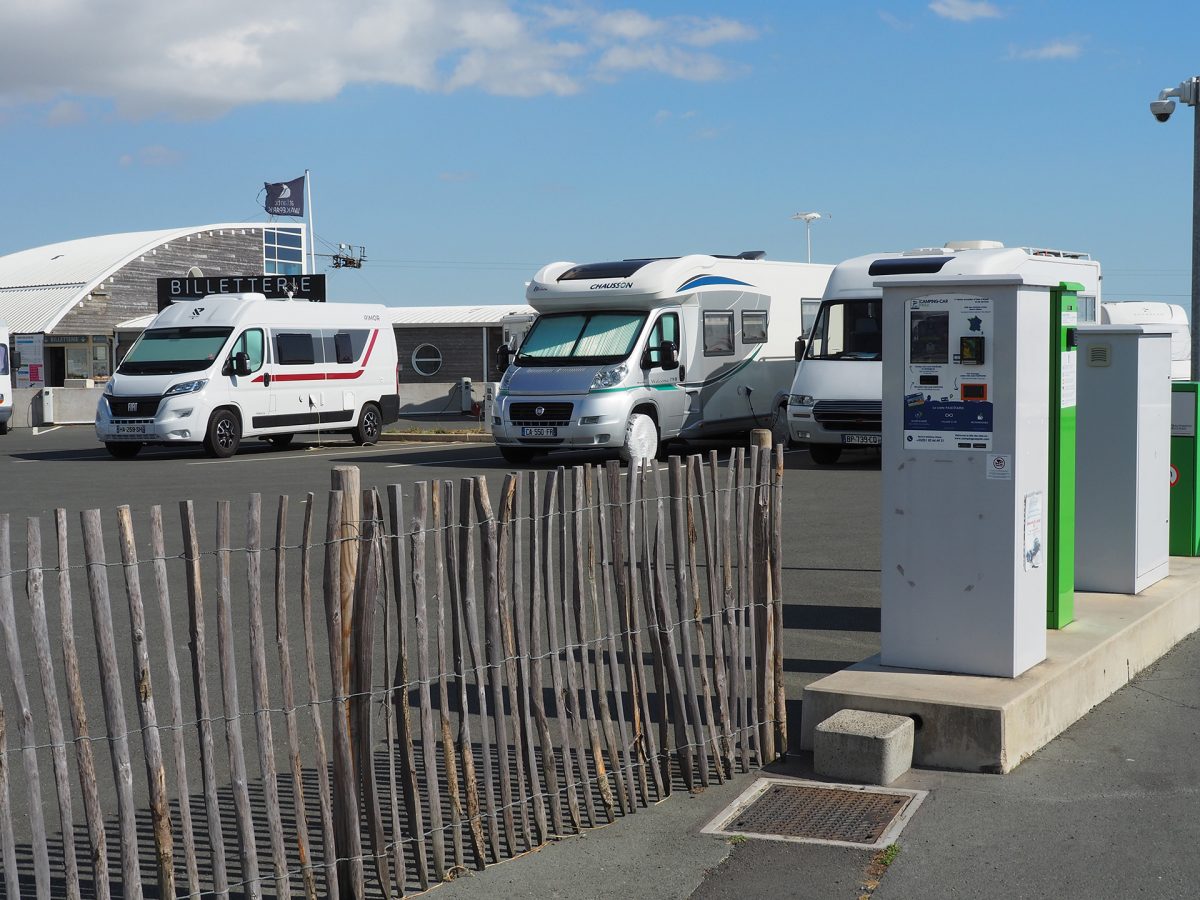 Aire-de-service-camping-car-port-aiguillon-la-presqu’ile (4)