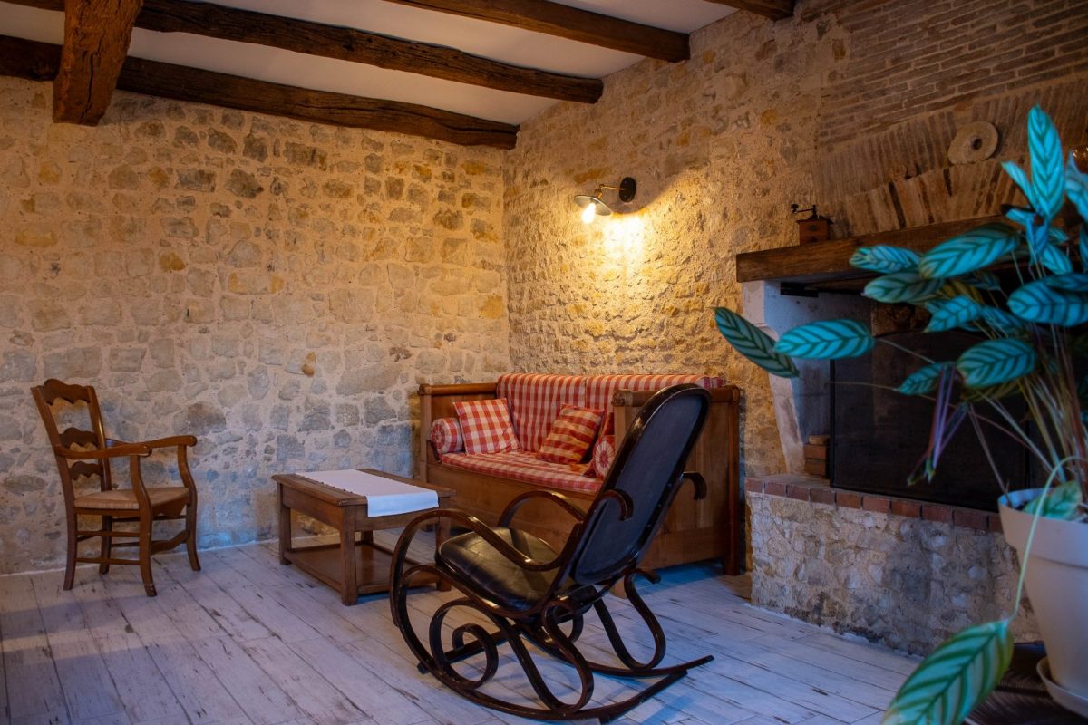 Coin salon ÔTamaris-SAINTE HERMINE-85-HERV29