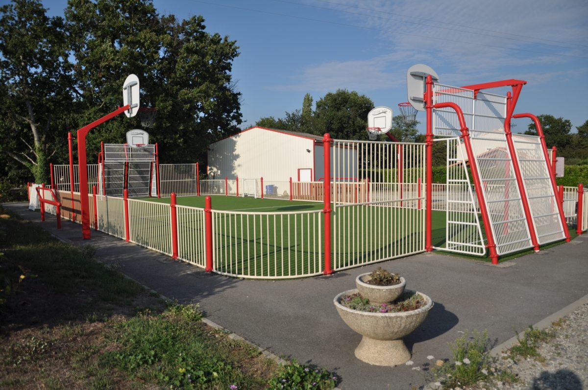 City stade-Les Pineaux