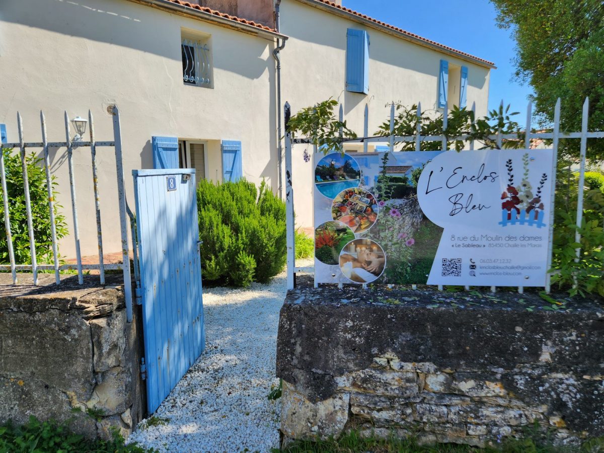 Meublé L’Aigrette_Chaillé les Marais_Enseigne