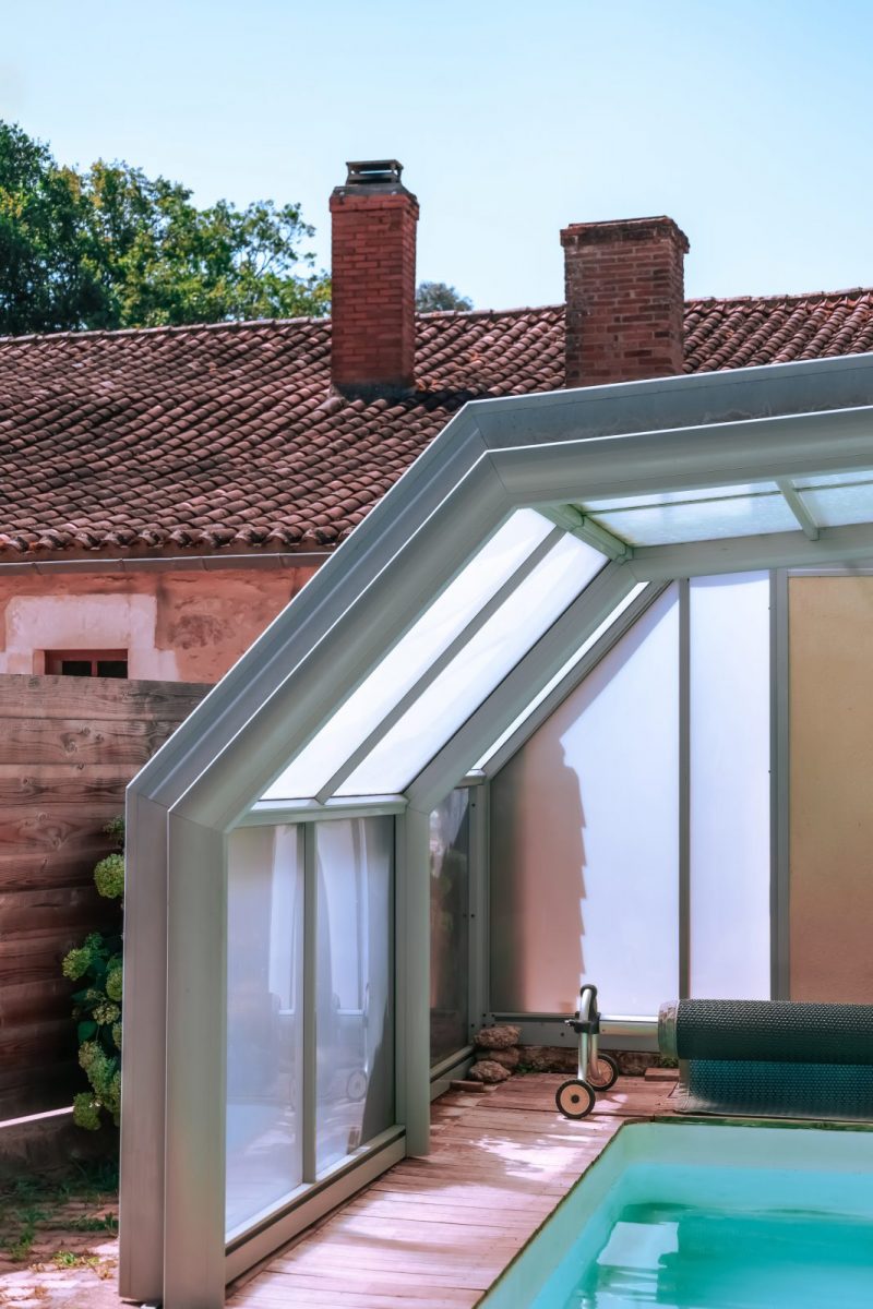 Meublé Manly_St Martin L&rsquo;Ars_Piscine couverte