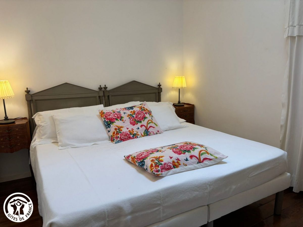 Gîte agréé Gîtes de France dans le PNR Marais Poitevin : Chambre 2 (2 lits 90 jumelables)_12