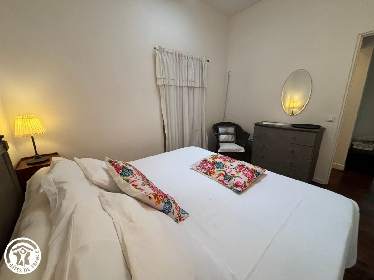 Gîte agréé Gîtes de France dans le PNR Marais Poitevin : Chambre 2 (2 lits 90 jumelables)_13