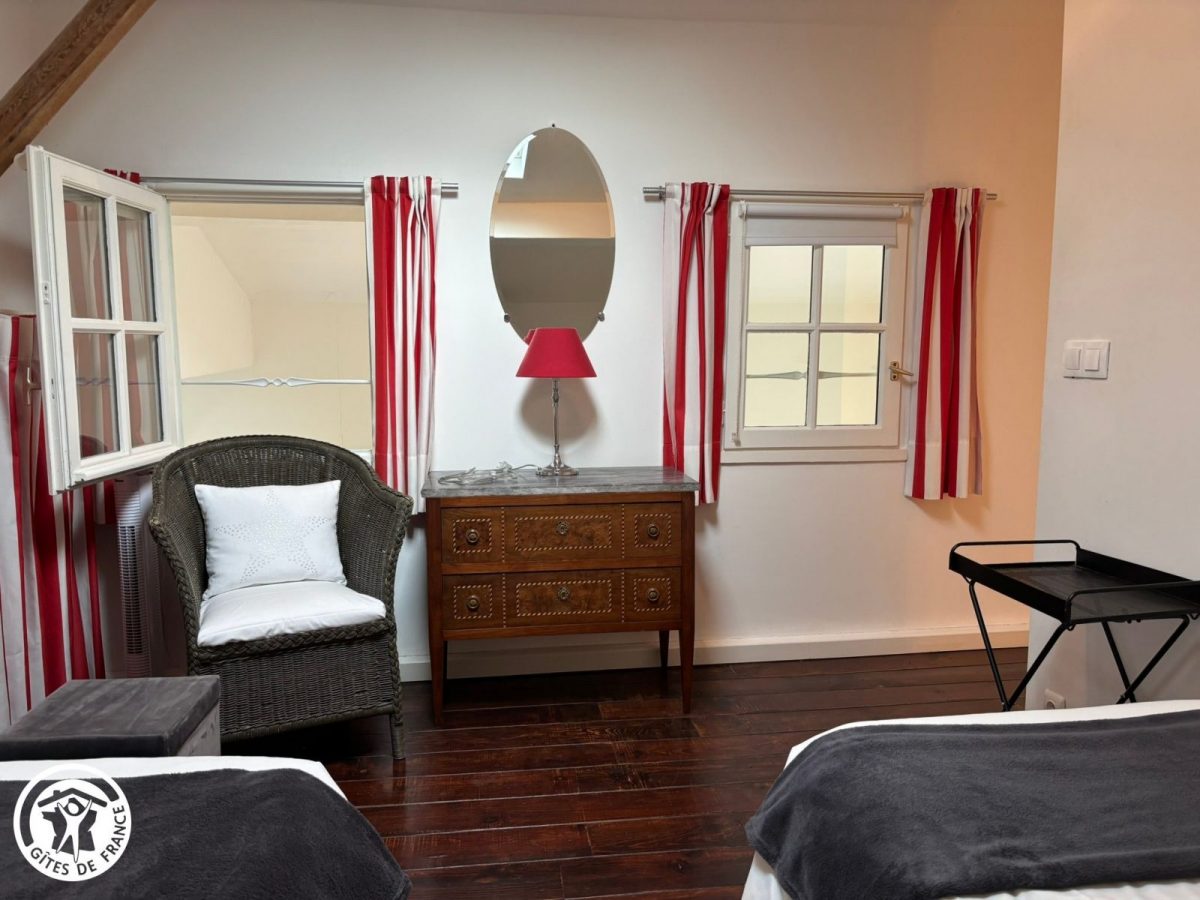 Gîte agréé Gîtes de France dans le PNR Marais Poitevin : Chambre 3 (2 lits 90 jumelables)_16