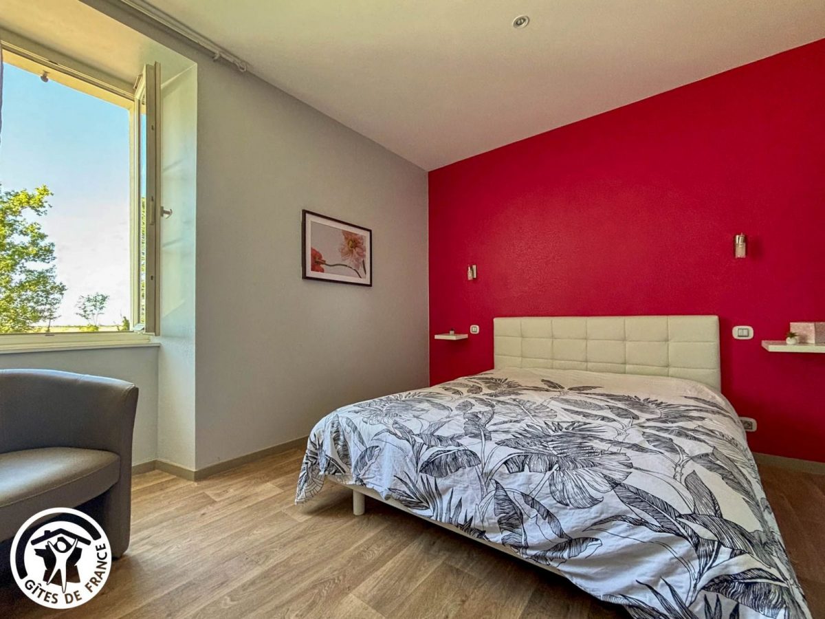 Gîte agréé Gîtes de France en Vendée : Chambre 1 (1 lit 160)_20