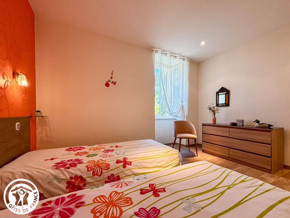Gîte agréé Gîtes de France en Vendée : Chambre 2 (2 lits 90 jumelables)_25