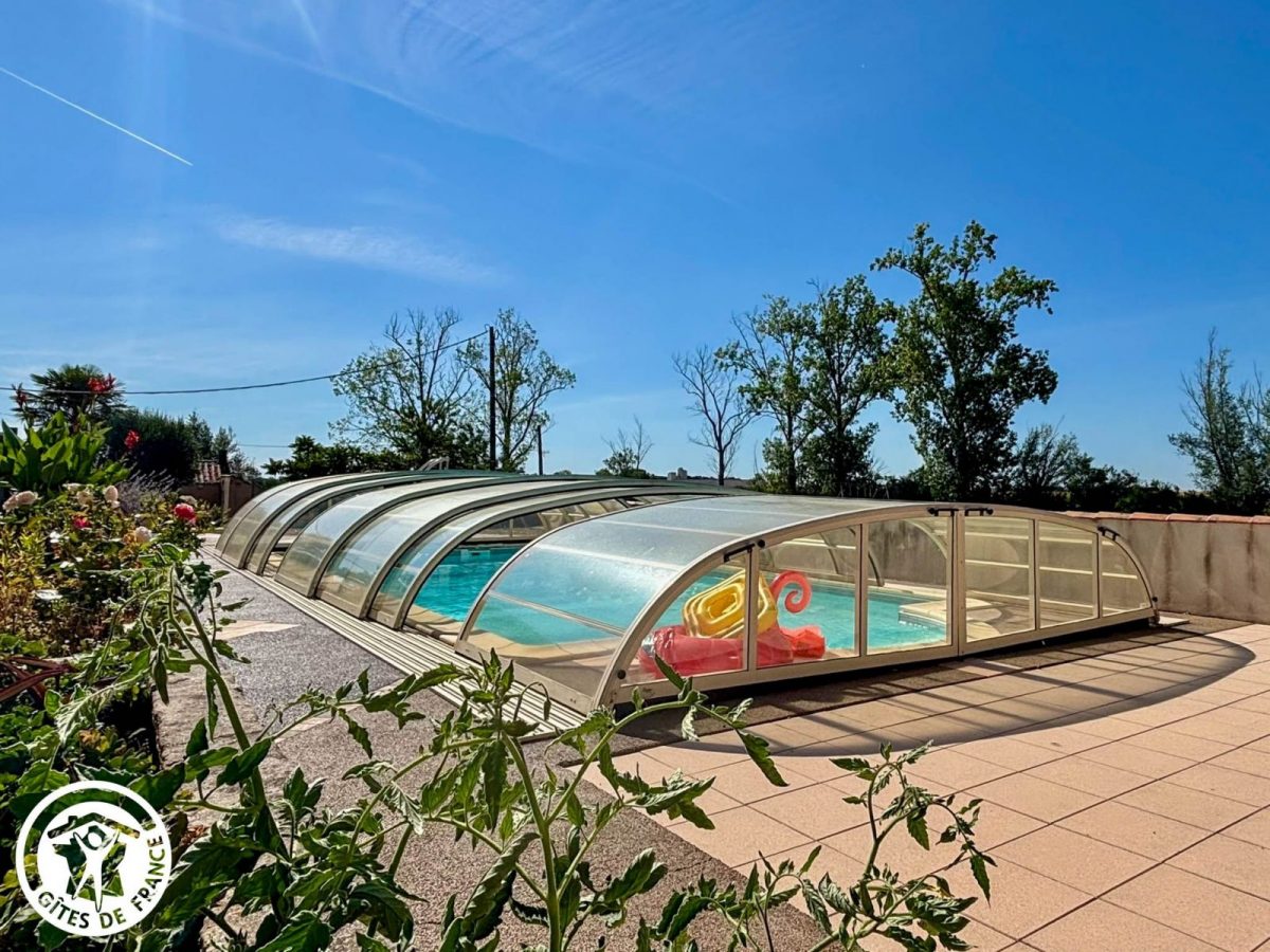 Gîte agréé Gîtes de France en Vendée : Piscine partagée_29
