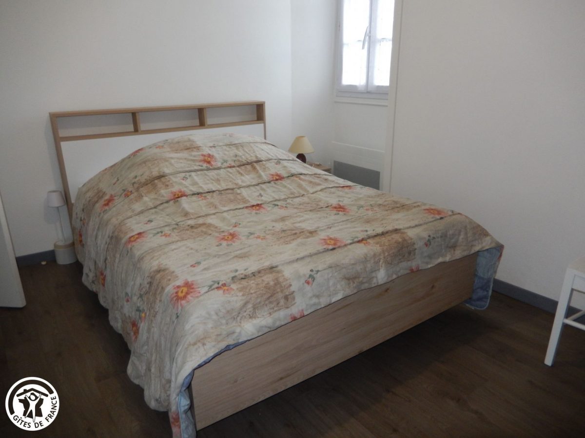 Chambre 3 (1 lit 140)_13