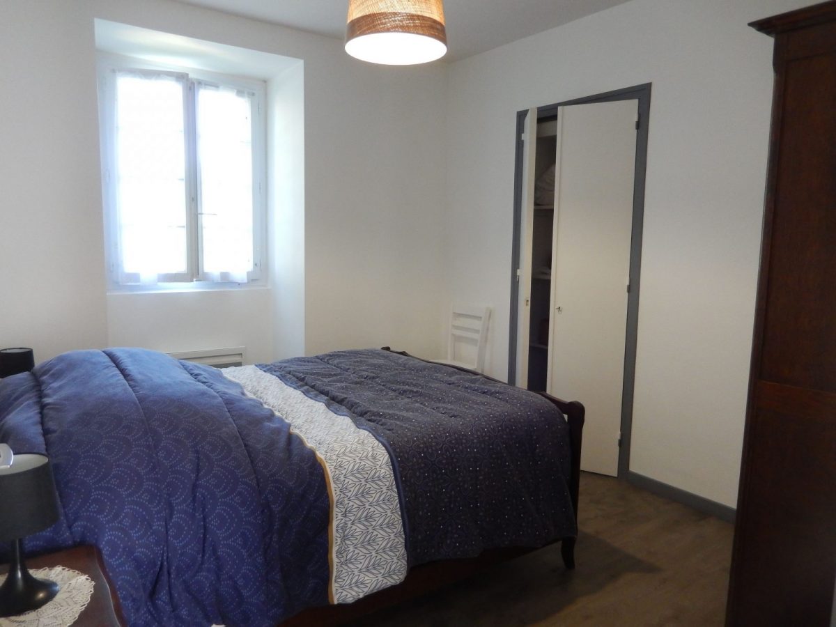 Chambre 2 (1 lit 140)_10