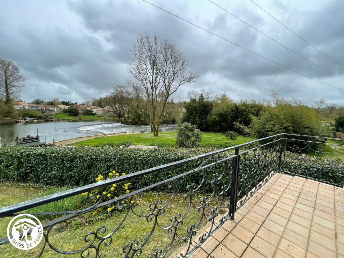 Gîte agréé Gîtes de France en Vendée – Balcon avec vue du le Lay_3