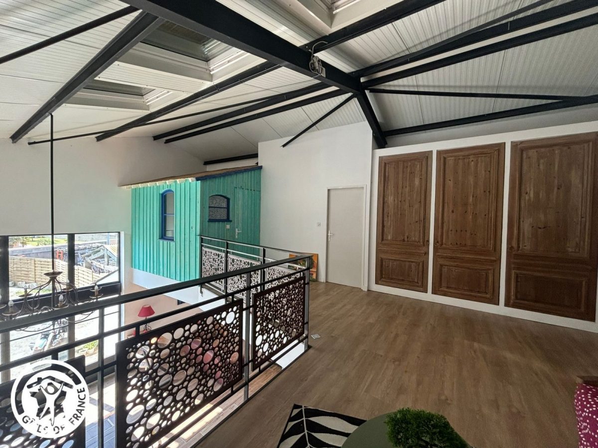 Mezzanine_6