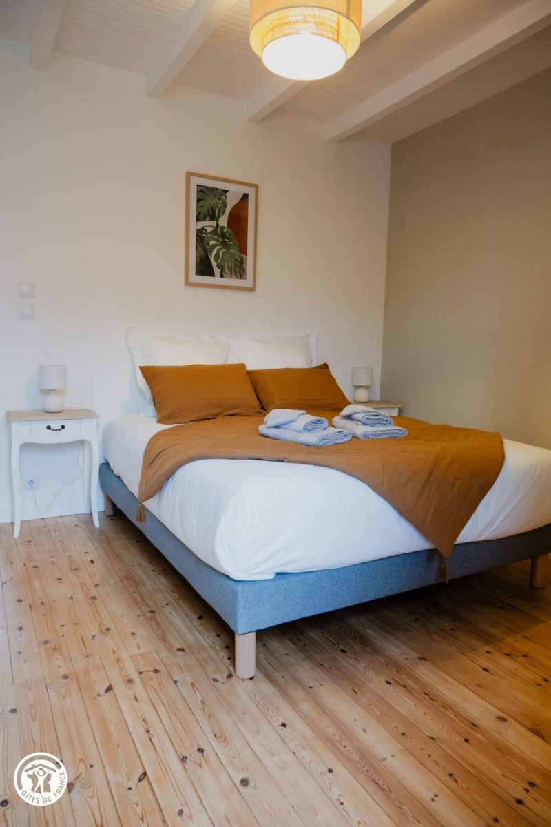Gîte agréé Gîtes de France en Vendée : Chambre 3 (1 lit 160 + 1 lit 90)_21