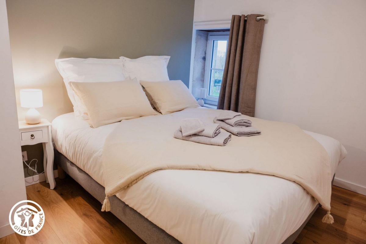 Gîte agréé Gîtes de France en Vendée : Chambre 6 (1 lit 160)_33