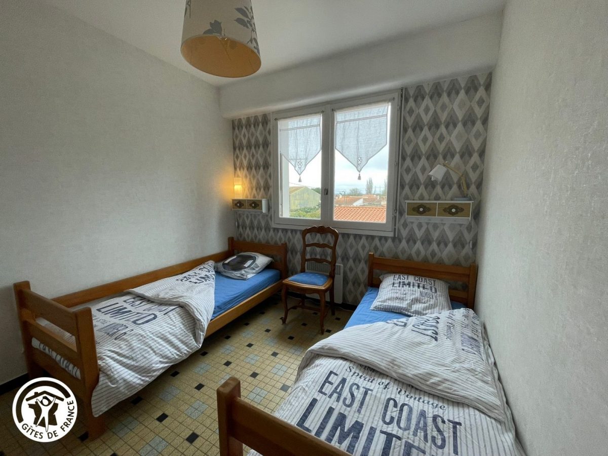 Appartement agréé Gîtes de France en Vendée : Chambre 2 (2 lits 90)_4