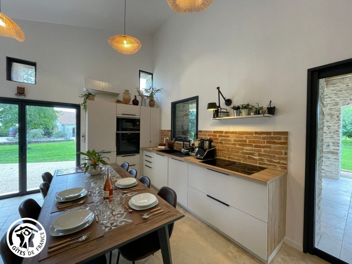 Gîte agréé Gîtes de France en Vendée : Séjour/cuisine_10