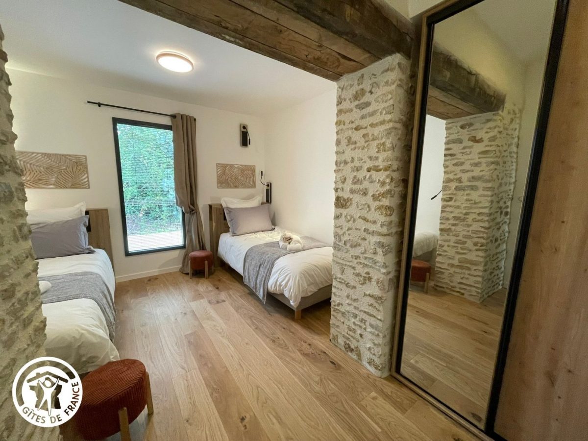 Gîte agréé Gîtes de France en Vendée : Chambre 2 (2 lits 80 jumelables)_13