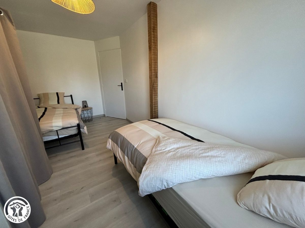 Gîte agréé Gîtes de France dans le PNR Marais Poitevin : Chambre 3 (2 lits 90)_14