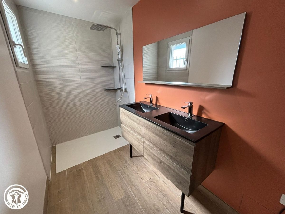 Gîte agréé Gîtes de France dans le PNR Marais Poitevin : Salle d&rsquo;eau_15