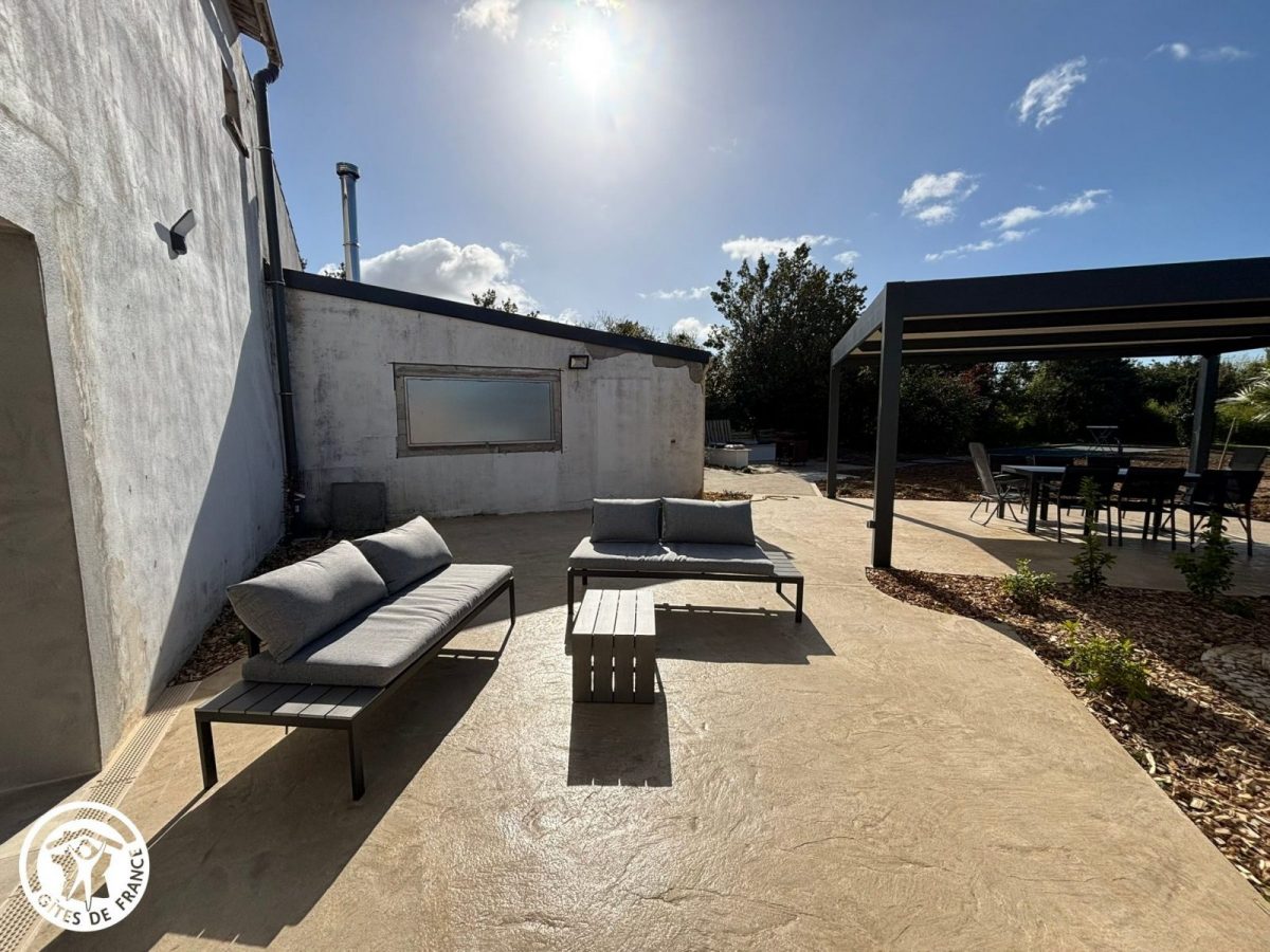 Chambres d&rsquo;hôtes agréées Gîtes de France dans le PNR Marais Poitevin : Terrasse détente_13