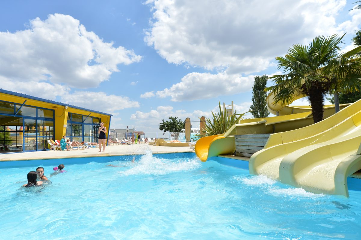 Domaine des Guifettes_Luçon_Camping_Village Vacances__Tobbogans aquatiques2