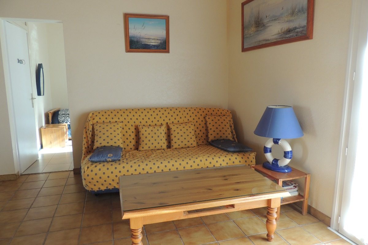 Meublé Saja_La Faute sur Mer_Salon (2)