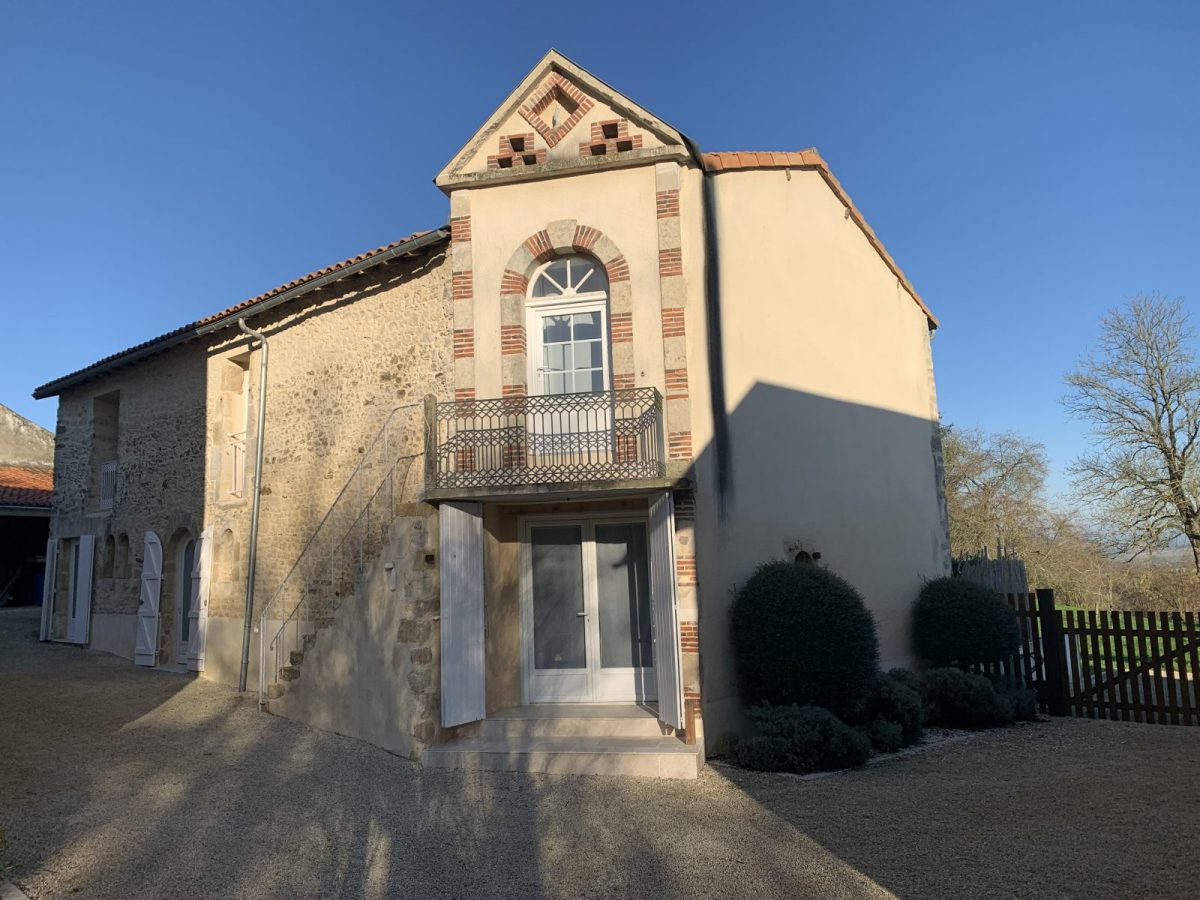 Meublé Domaine de la Denerie_La Jaudonnière_Façade