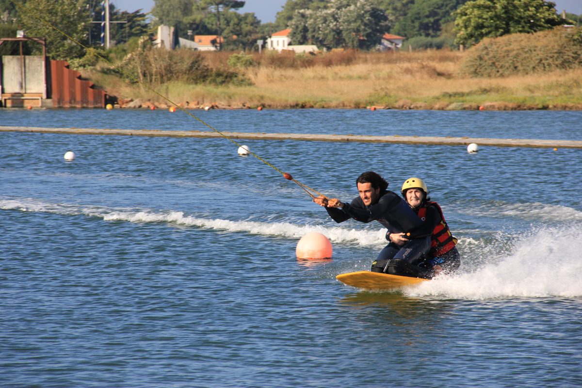 ATLANTIC WAKE PARK-L’AIGUILLON-LA-PRESQU’ILE-kneeboard