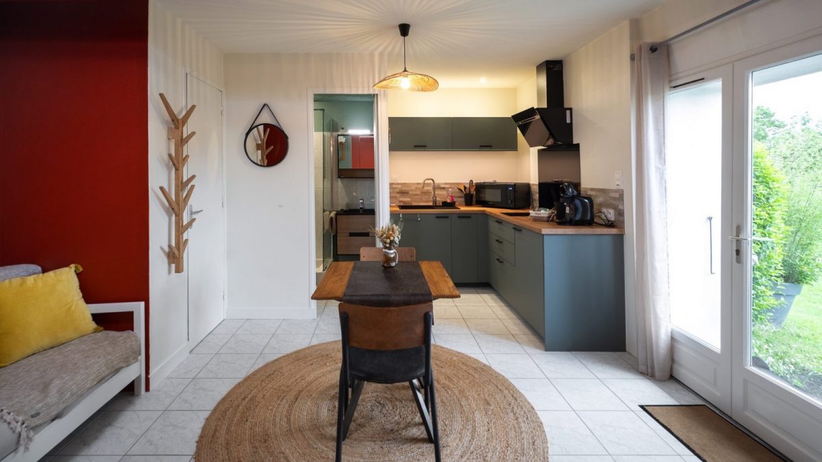 Meublé La Fauvette_Chaillé les Marais_Vue cuisine