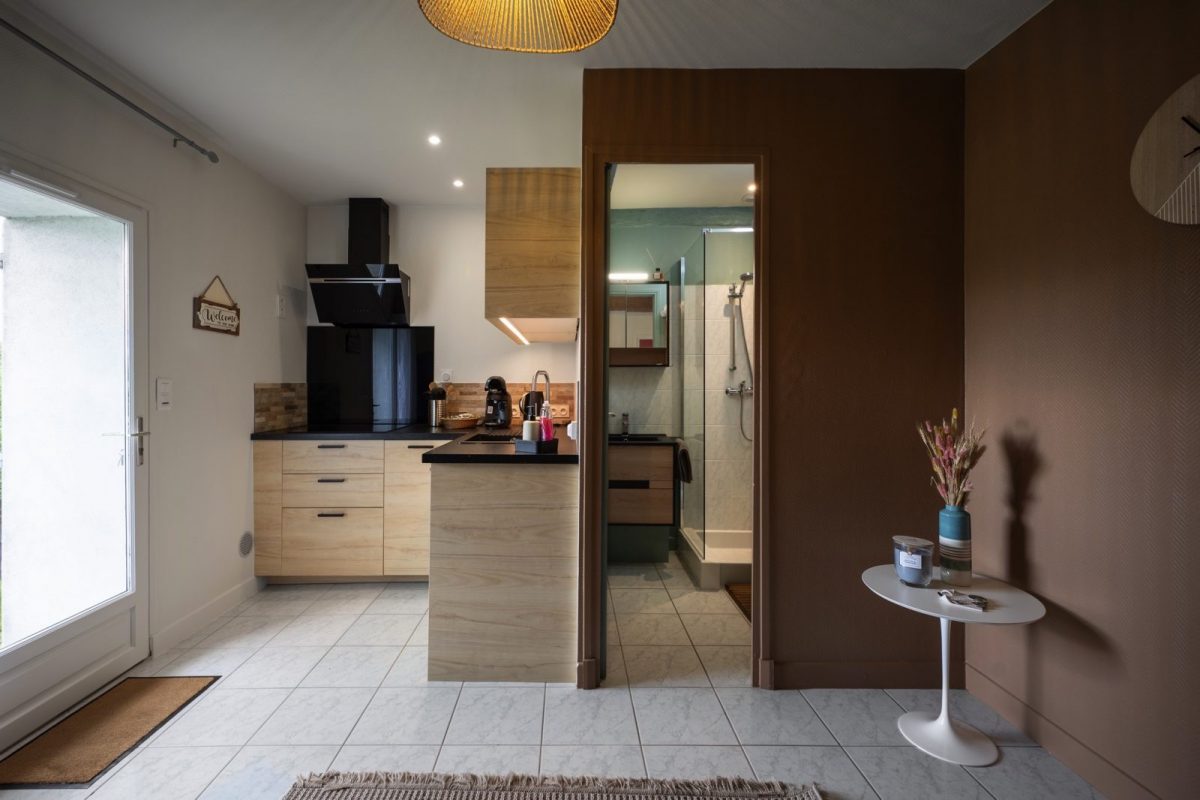 Meublé Le Héron Cendré_Chaillé les Marais_Vue cuisine