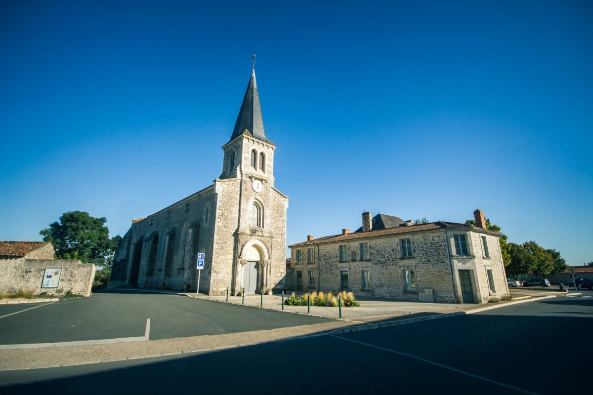 ÉGLISE SAINT PIERRE Lairoux -85-ORG