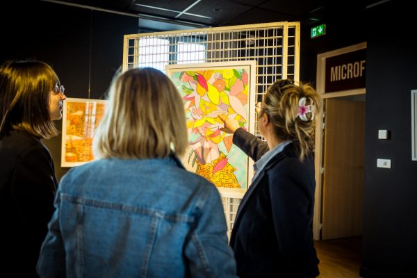 Voyage à travers les oeuvres de l&rsquo;artothèque