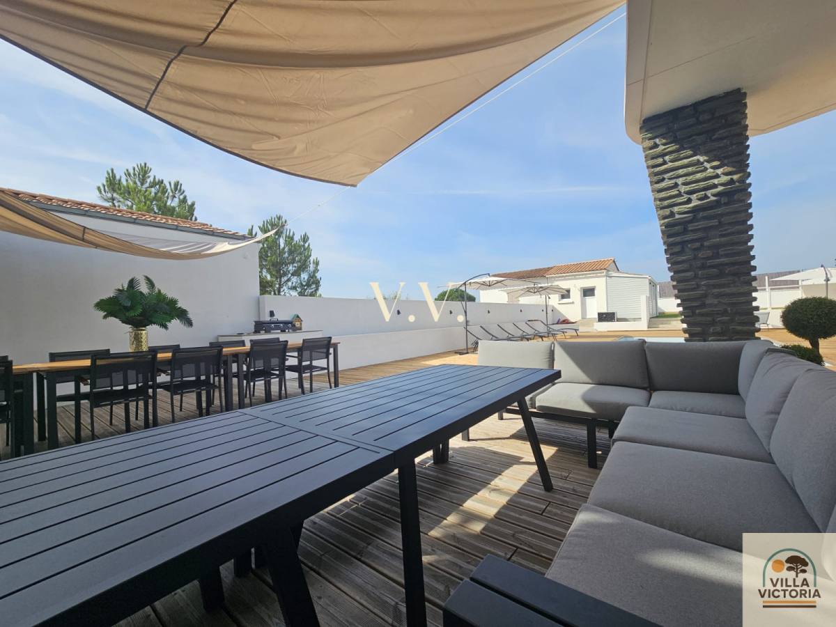 VILLA VICTORIA – EXTERIEUR