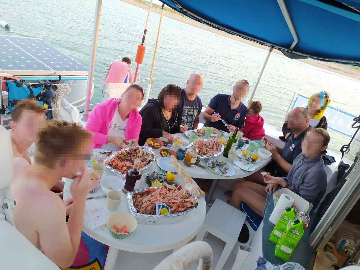 ESCAPADE MARINE-L’AIGUILLON-LA-PRESQU’ILE-repas