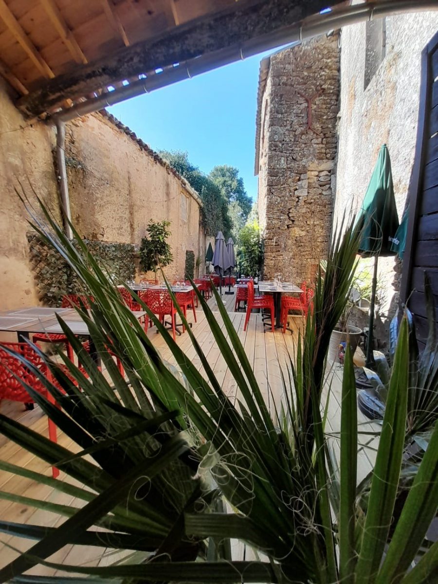 La Petite Taverne – Moutiers-sur-le-Lay – terrasse