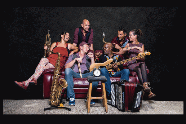 Marché Nocturnes Aiguillonnaises – Concert TREIZEURS DU MAT